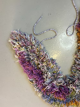 FURRY NECKWARMER - Danish