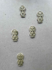 ALIEN BUTTON 30 x 60 mm