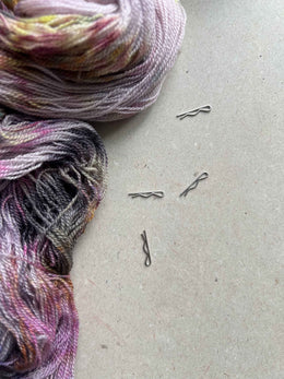 CLIPS FOR FINE DETAIL BUTTONS