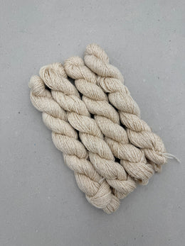 ICELANDIC WOOL THE WHITE ONE