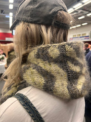 THELMAHOODIE GROOVIE PRINT BLACK