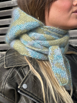 THELMAHOODIE GROOVIE PRINT